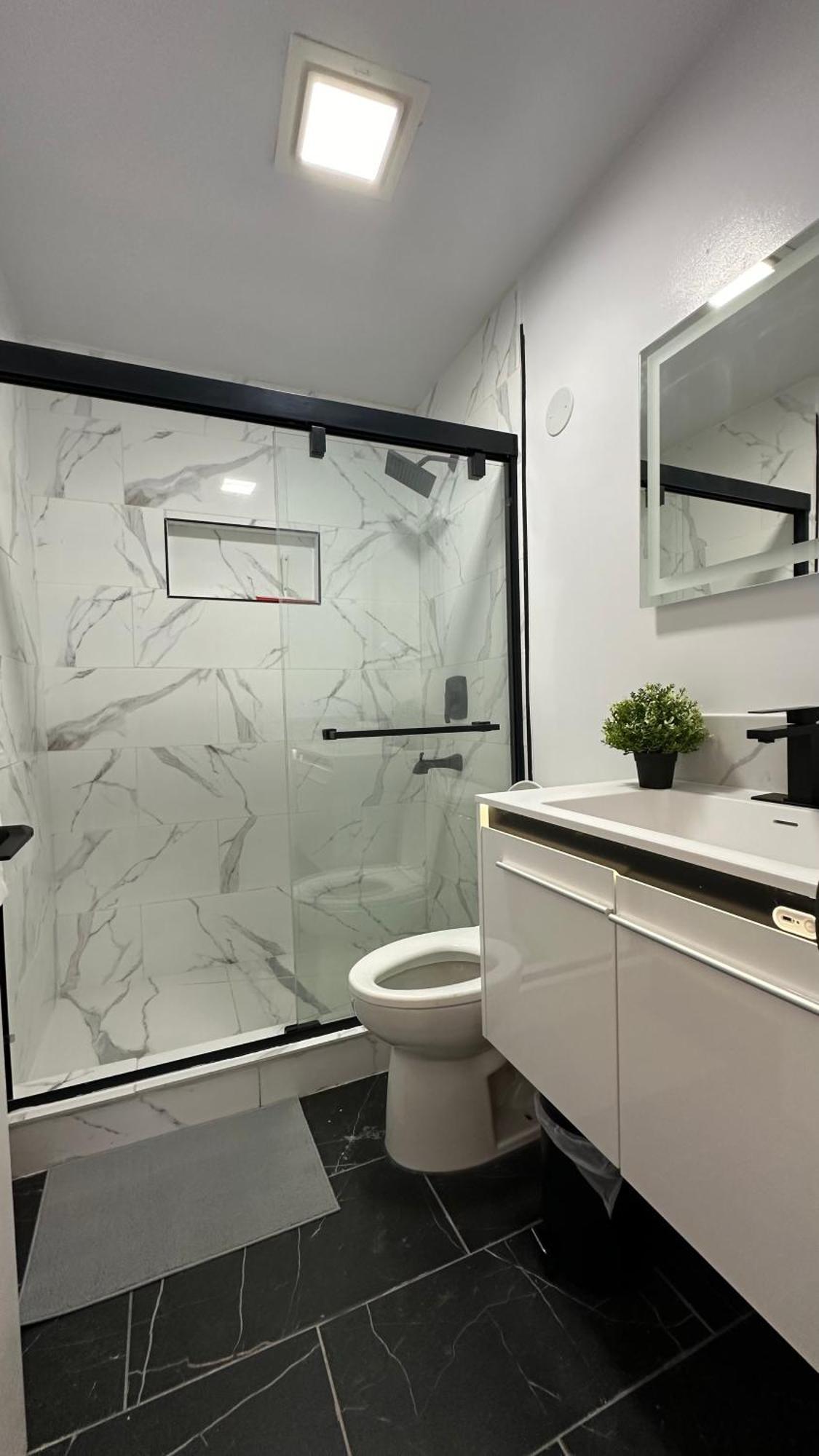 Modern 2Br Stylish & Cozy Unit Bed and Breakfast Los Angeles Exteriör bild